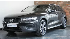 Gebruikt 2023 Volvo V60 CC Plus Stationwagen | € 48.950 (Eerlijke prijs)
