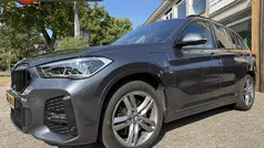 Grijs Gebruikt 2020 BMW X1 Executive SUV | € 25.000 (Eerlijke prijs)
