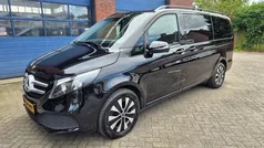Zwart Gebruikt 2022 Mercedes V220 MPV | € 49.500 (Super prijs)