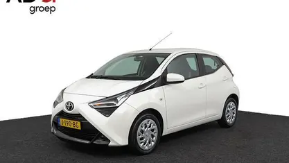 Occasion 2020 Toyota Aygo X-play Hatchback | € 10.750 (Eerlijke prijs)