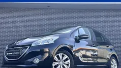 Zwart Gebruikt 2014 Peugeot 208 Envy Hatchback | € 6.950 (Eerlijke prijs)