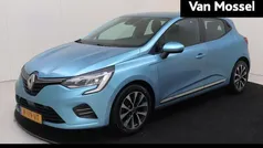 Gebruikt 2020 Renault Clio V Zen Hatchback | € 11.940 (Eerlijke prijs)