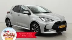 Grijs Gebruikt 2024 Toyota Yaris Hybrid Edition Hatchback | € 25.499 (Eerlijke prijs)