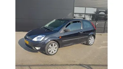 Gebruikt 2004 Ford Fiesta Futura Hatchback | € 899 (Eerlijke prijs)