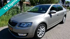 Beige Gebruikt 2014 Skoda Octavia Business Line Hatchback | € 8.345 (Eerlijke prijs)