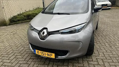 Grijs Occasion 2015 Renault Zoe Intens Hatchback | € 5.250 (Eerlijke prijs)