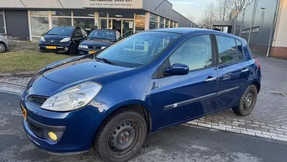 Blauw Occasion 2006 Renault Clio II Dynamique Hatchback | € 1.699 (Super prijs)