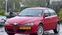 Rood Gebruikt 2006 Alfa Romeo 147 Progression Hatchback | € 2.495 (Eerlijke prijs)