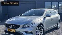 Grijs, metallic lak Gebruikt 2014 Volvo V60 R-Design Stationwagen | € 8.243 (Goede deal)