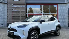 Wit Gebruikt 2023 Toyota Yaris Cross Executive SUV | € 29.400 (Eerlijke prijs)