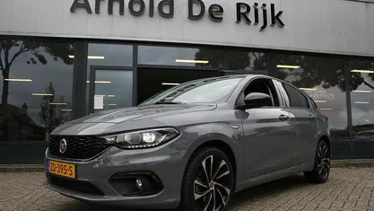 Occasion 2019 Fiat Tipo S Hatchback | € 15.950 (Eerlijke prijs)