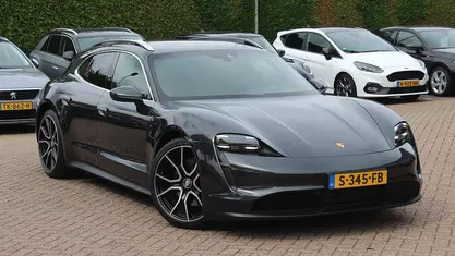 Occasion 2023 Porsche Taycan Sport Turismo Sedan | € 59.999 (Super prijs)