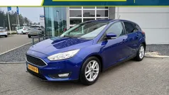 Blauw Gebruikt 2017 Ford Focus Titanium Hatchback | € 11.935 (Eerlijke prijs)