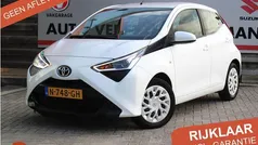 Gebruikt 2021 Toyota Aygo X-play Hatchback | € 11.950 (Eerlijke prijs)
