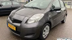 Grijs, metallic lak Gebruikt 2009 Toyota Yaris Hatchback | € 4.950 (Goede deal)