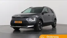 Grijs, metallic lak Gebruikt 2024 Kia e-Niro SUV | € 35.835 (Goede deal)