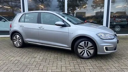 Occasion 2018 VW e-Golf Hatchback | € 10.450 (Super prijs)