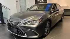 Grijs (metallic) Nieuw 2025 Lexus ES300H Sedan | € 59.995 (Eerlijke prijs)