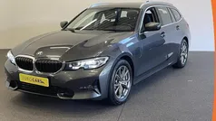 Grijs Gebruikt 2020 BMW 330 Sport Line Stationwagen | € 26.890 (Goede deal)