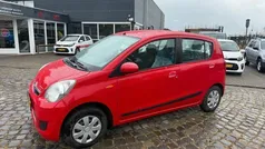 Rood Gebruikt 2009 Daihatsu Cuore Hatchback | € 2.350 (Eerlijke prijs)