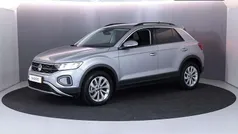 Gebruikt 2024 VW T-Roc Edition SUV | € 31.449 (Eerlijke prijs)