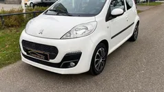 Wit Gebruikt 2013 Peugeot 107 Active Hatchback | € 2.450 (Eerlijke prijs)
