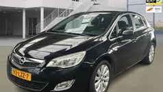 Zwart Gebruikt 2010 Opel Astra Cosmo Hatchback | € 7.950 (Eerlijke prijs)