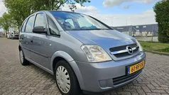 Grijs Gebruikt 2005 Opel Meriva Essentia MPV | € 1.199 (Eerlijke prijs)