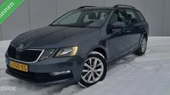 Grijs Gebruikt 2019 Skoda Octavia Business Line Stationwagen | € 13.440 (Goede deal)