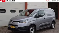 Gebruikt 2022 Toyota Proace Live Van | € 15.840 (Eerlijke prijs)