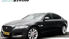Grijs Gebruikt 2015 Jaguar XF Portfolio Sedan | € 23.450 (Eerlijke prijs)