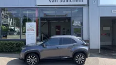 Grijs Gebruikt 2023 Toyota Yaris Cross SUV | € 30.995 (Eerlijke prijs)