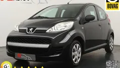 Zwart Gebruikt 2011 Peugeot 107 Hatchback | € 3.945 (Eerlijke prijs)