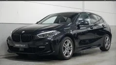 Zwart Gebruikt 2020 BMW 118 M Sport Hatchback | € 21.940 (Eerlijke prijs)