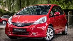 Rood Gebruikt 2014 Honda Jazz Comfort Hatchback | € 11.450 (Eerlijke prijs)