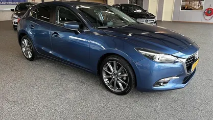 Hatchback Occasion 2017 Mazda 3 Hatchback | € 16.999 (Eerlijke prijs)