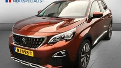 Bruin (metallic) Gebruikt 2017 Peugeot 3008 SUV | € 14.850 (Eerlijke prijs)