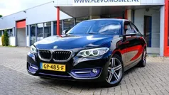 Zwart, metallic lak Gebruikt 2015 BMW 220 Coupé | € 15.950 (Eerlijke prijs)