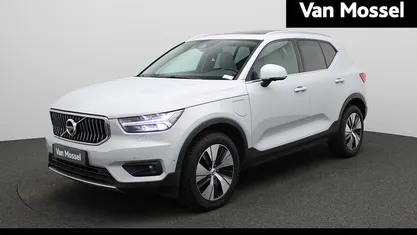 Grijs Gebruikt 2020 Volvo XC40 Inscription SUV | € 31.900 (Eerlijke prijs)