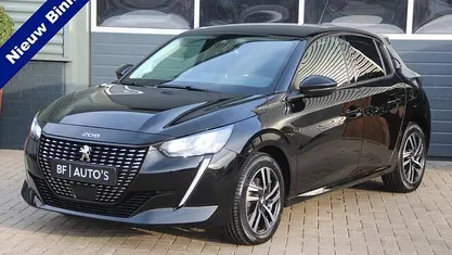 Occasion 2023 Peugeot 208 Allure Hatchback | € 19.500 (Goede deal)