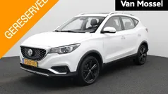 Wit Gebruikt 2020 MG ZS Luxury Sedan | € 15.495 (Eerlijke prijs)