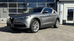 Grijs Gebruikt 2017 Alfa Romeo Stelvio SUV | € 24.240 (Eerlijke prijs)