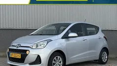 Grijs metallic Gebruikt 2018 Hyundai i10 Comfort Hatchback | € 9.935 (Eerlijke prijs)