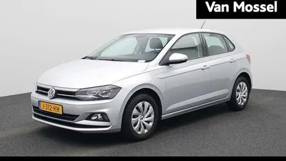 Grijs Gebruikt 2020 VW Polo Comfortline Hatchback | € 12.945 (Goede deal)