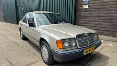 Gebruikt 1986 Mercedes 200 Sedan | € 13.500