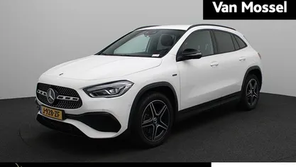 Wit Gebruikt 2020 Mercedes GLA250 Business SUV | € 31.400 (Eerlijke prijs)