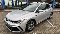 Gebruikt 2022 VW Golf VIII R-line Hatchback | € 30.895 (Eerlijke prijs)