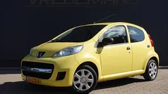 Geel Gebruikt 2011 Peugeot 107 Hatchback | € 2.950 (Goede deal)