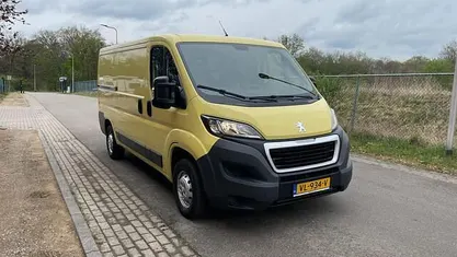 Geel Gebruikt 2015 Peugeot Boxer Van | € 7.950 (Goede deal)