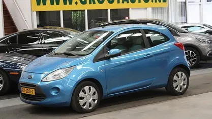 Blauw Gebruikt 2009 Ford Ka Titanium Hatchback | € 2.644 (Goede deal)